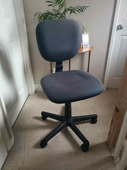 Photo of free Office/Desk Chair (Derby DE22) #1
