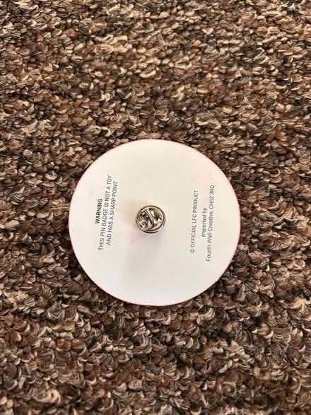 Photo of free LFC scarf and bin badge (Skerton LA1) #4