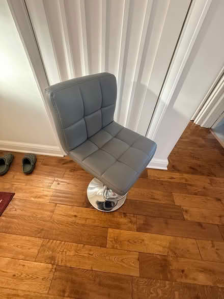 Photo of free 4 Counter stools (Rickmansworth WD3) #2