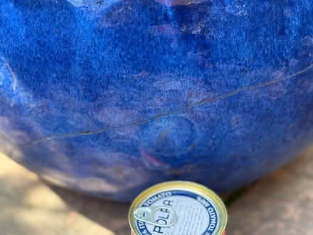 Photo of free XL garden pot.has large crack (Chelmer village CM2) #2