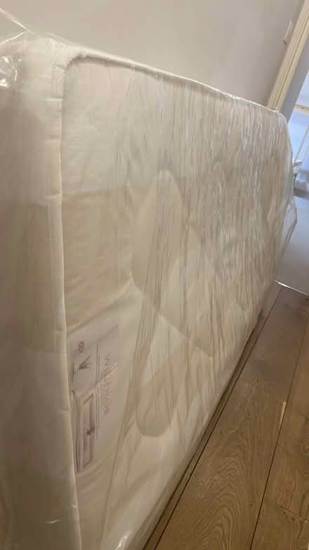 Photo of free single mattress (90x190cm) (SW13) #4