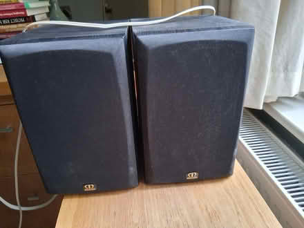 Photo of free speakers (Whitehall SW1A) #1