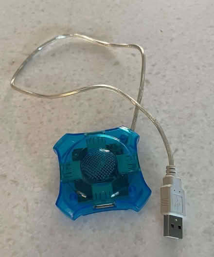 Photo of free USB-A splitter (4 way). (New Malden KT3) #1