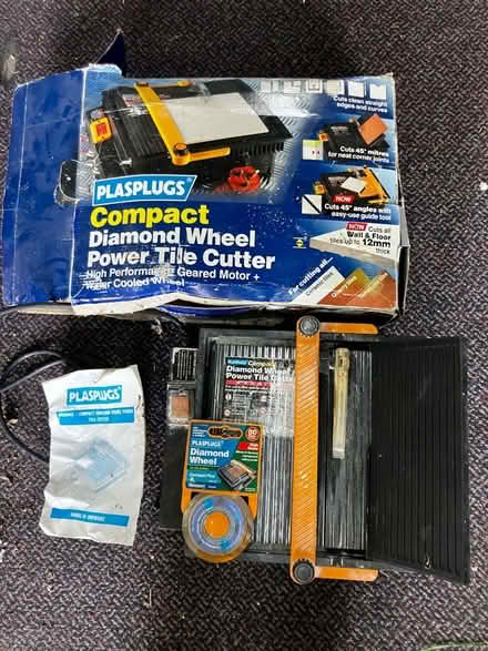 Photo of free Compact tile cutter (Ash Green GU12) #2