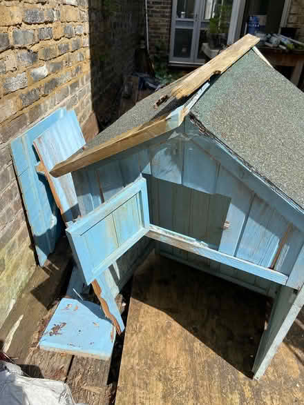 Photo of free Old broken small tall shed (SE153BS) #2