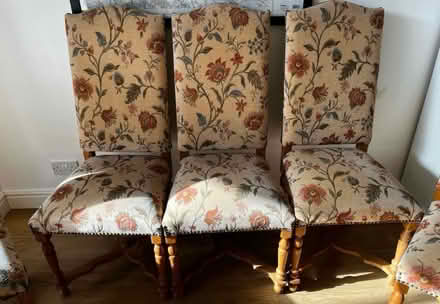 Photo of free Dining Table & 6 chairs (Luton LU1) #1