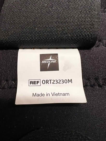 Photo of free Knee Braces: 1 MED, 1 Universal (Montclair) #2
