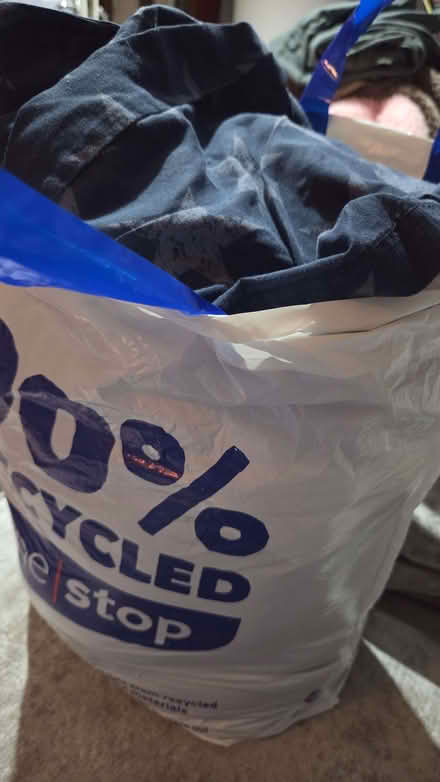 Photo of free Bedding (Fleetwood FY7) #1