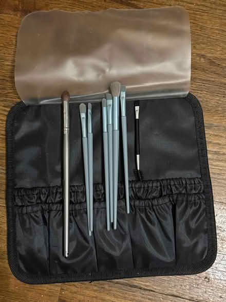 Photo of free Makeup brushes and Holder (Clason Point Bronx NY) #1