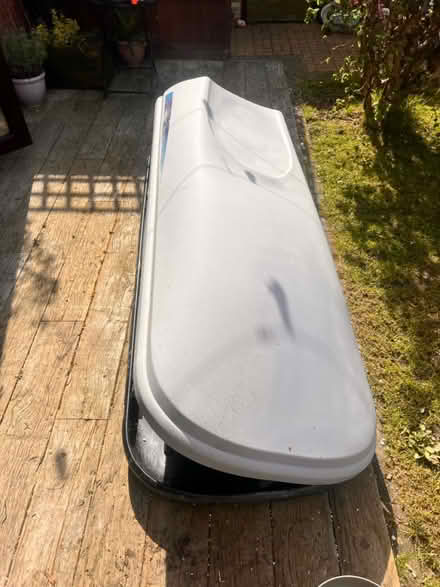 Photo of free Thule alpine 900 roof box (Preston/ashton PR5) #1