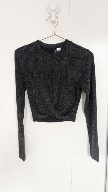 Photo of free Long sleeve crop tops (CR0) #1