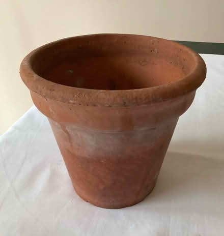 Photo of free 4 Terracotta flowerpots (Oswestry SY11) #2