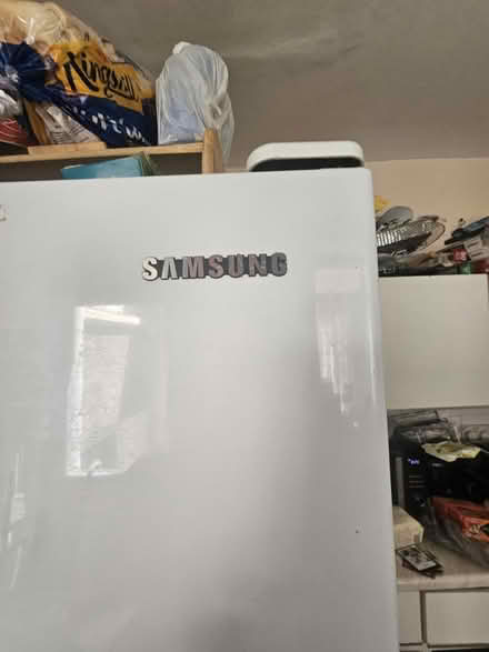 Photo of free American Fridge freezer (N16 Stoke Newington) #3