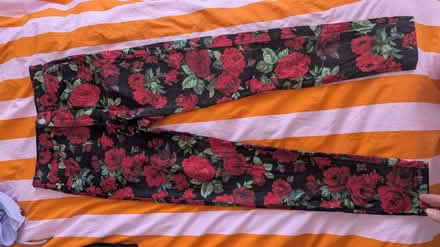 Photo of free Floral trousers (CR0) #1
