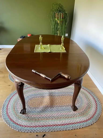 Photo of free Oval extendable mahogany table (TN21 - Buttercup Cottage) #2
