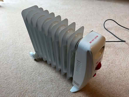 Photo of free Oil-filled radiator (Pangbourne RG8) #1