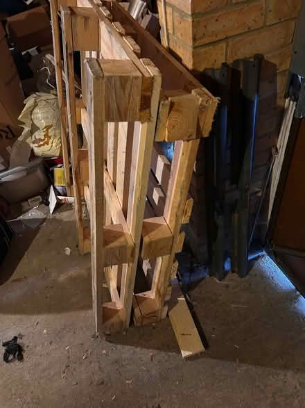 Photo of free 2 palettes (Churchgate EN8) #1