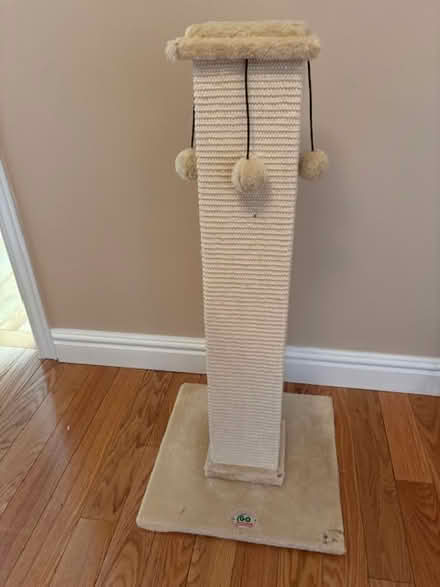 Photo of free Cat Scratching Post (Orleans) #1