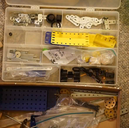 Photo of free Meccano toy for young engineers 6+ (Metuchen on Hwy 27 near Costco) #1