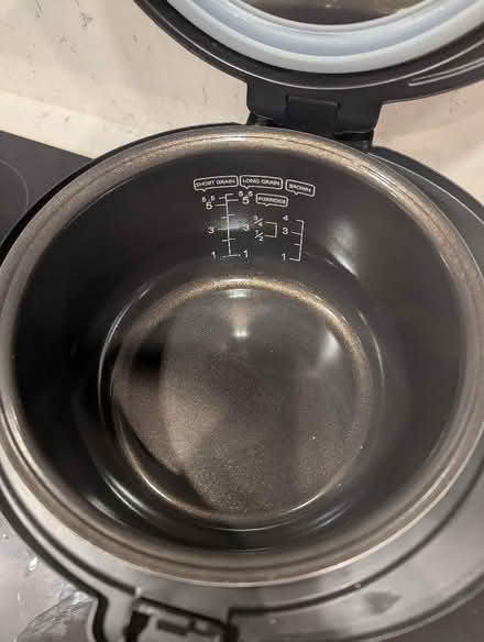 Photo of free Rice cooker (Harrogate HG2) #2