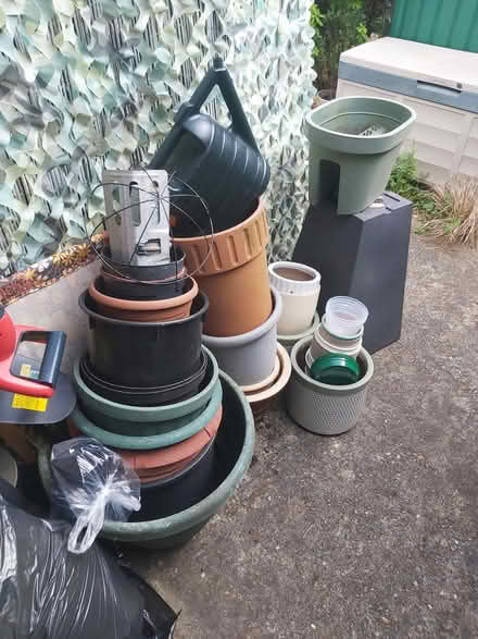 Photo of free Garden & indoor plant pots (Horsell GU21) #1