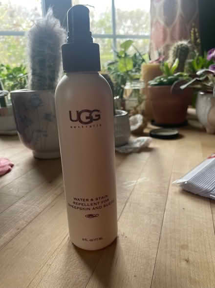 Photo of free Ugg boot protectant spray (Northbrook) #1