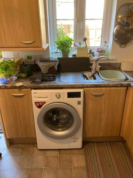 Photo of free Kitchen units and appliances (Norton Fitzwarren, TA2) #2
