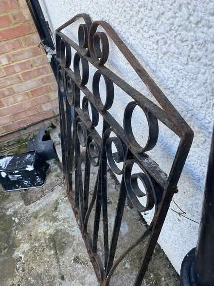 Photo of free Metal gate (Mitcham) #2