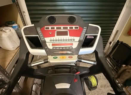 Photo of free Running machine (GU52) #1