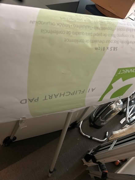 Photo of free One flip chart with paper (W2 2ET) #3