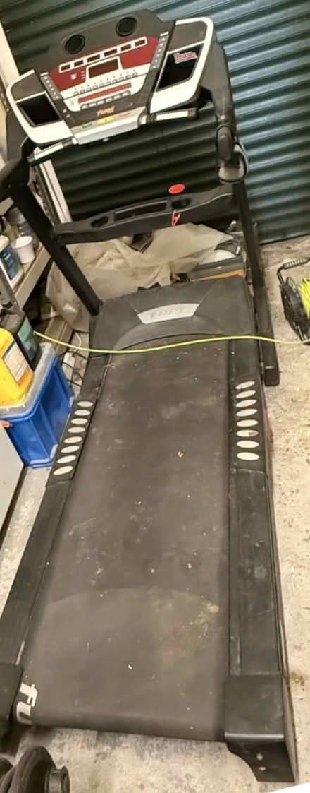 Photo of free Running machine (GU52) #2