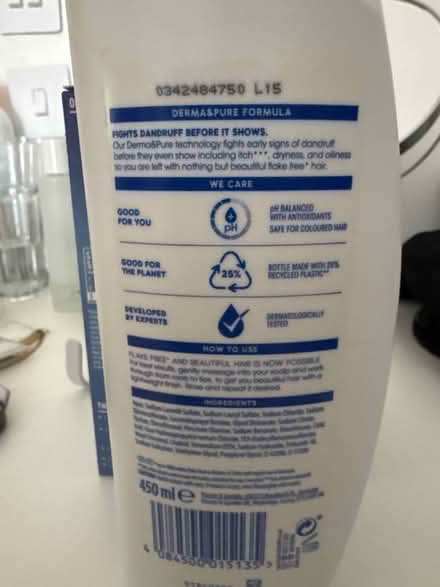 Photo of free Head and shoulders shampoo 450ml (Hampstead, mw3) #2