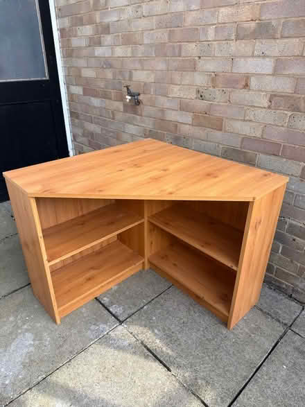 Photo of free Corner desk. V good condition (Highworth SN6) #1