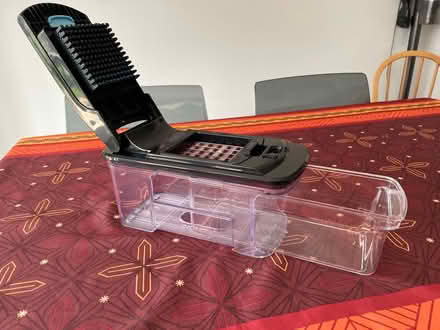 Photo of free MIU vegetable cutter with one blade (MK11 Fairfields) #3