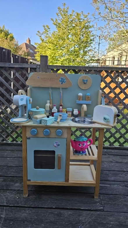 Photo of free Kids kitchen toy (Woodford Green IG8) #1