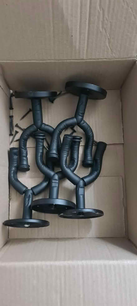 Photo of free Guitar brackets and screws (Leigh) #1