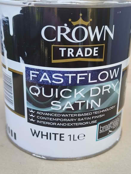 Photo of free Paint 1l White fast drying gloss Leyland plus 1/2 tin Crown (Eastcote HA5) #3