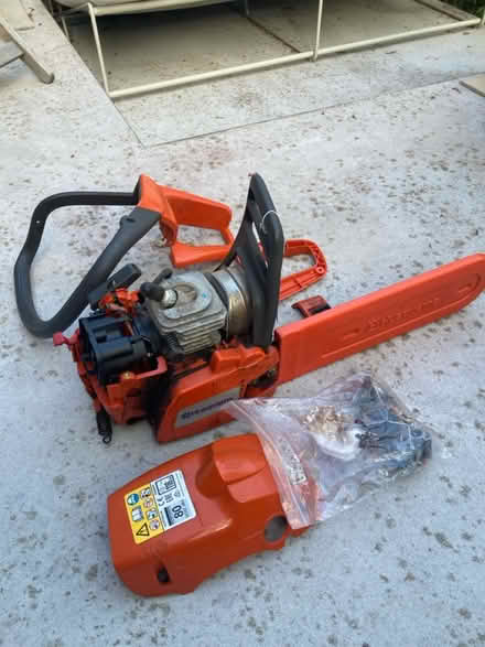 Photo of free Chainsaw (Husqvarna) not working (Tooting, SW16) #1