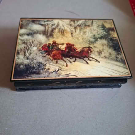 Photo of free Small box with horse scene (Emmbrook RG41) #2