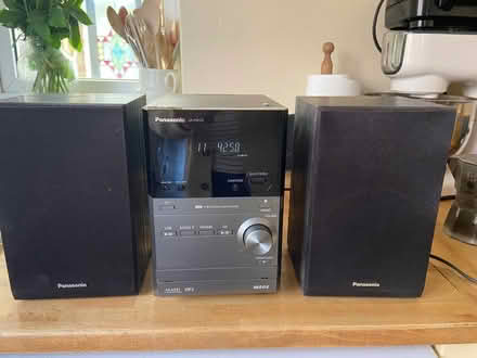 Photo of free CD player (Maidenhead SL6) #2