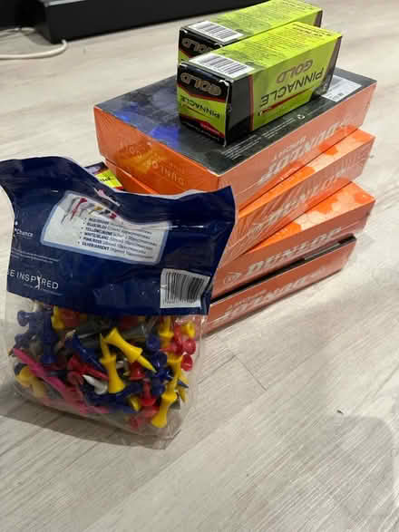 Photo of free Golf balls and tees (SW9) #1
