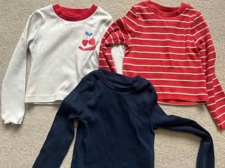 Photo of free Girl clothes 12-18 and 18-24months (IG7) #3