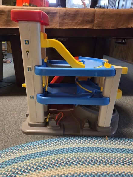 Photo of free Fisher Price Garage (NW Livonia) #3