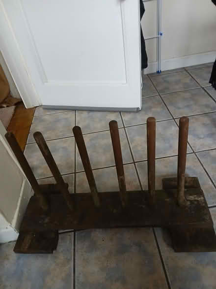 Photo of free Wellington stand (Hereford City Centre) #1