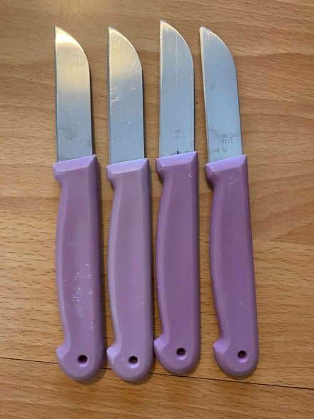 Photo of free Set of 4 small knives (Cogges OX28) #1