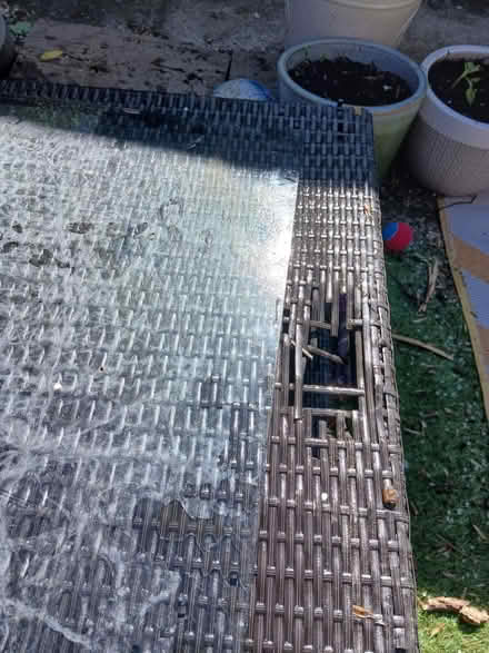 Photo of free Garden furniture (sofa and table) (South Norwood SE25) #4