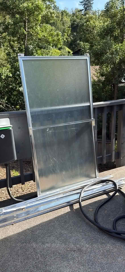 Photo of free Shower doors for tub (San Ansemlo) #1