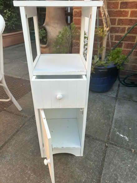 Photo of free chair and cupbaord (Otford) #3