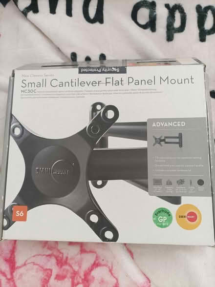 Photo of free Small wall bracket for tv (Bromyard) #1