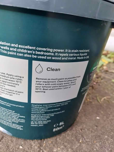 Photo of free White paint - Walls & Ceiling - 5lt (New Malden KT3) #2